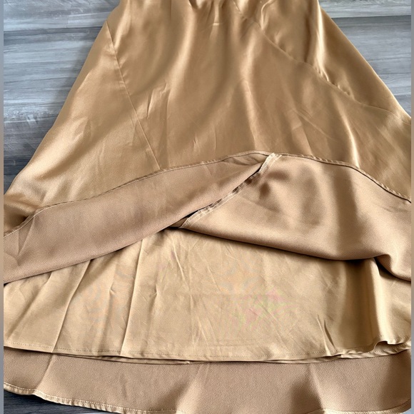 Banana Republic - A-Line Satin Skirt - Tan - S - Picture 5 of 7